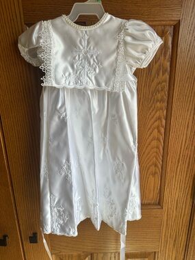 Christening Baptism Gown Hat Slip Embroidered Cross Pearls Size 6-9 Months